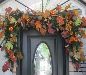 holiday-decorations-Garland This versatile garland is a perfect way to save time with your holiday decorations.